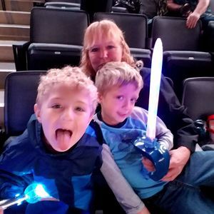 Meet your Posher, Laura